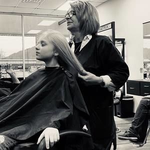 Meet your Posher, Theresa